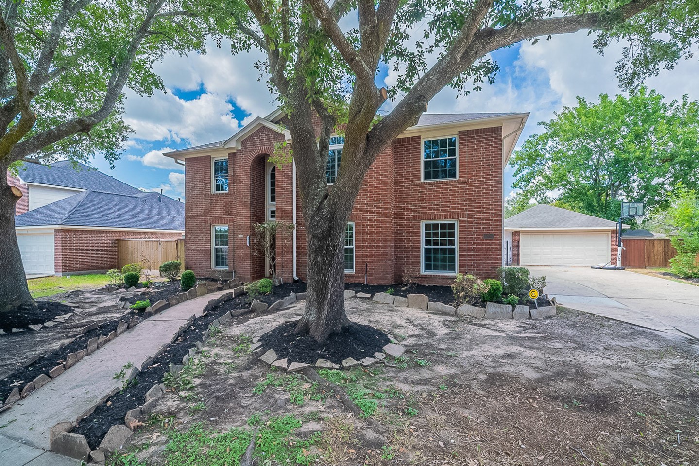 2506 Leroy Street Pearland TX 77581