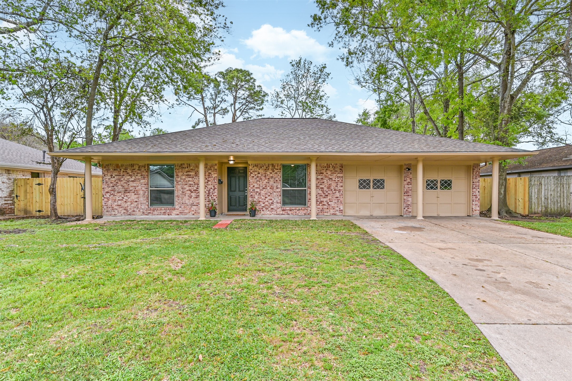 5306 Apple Springs Drive Pearland TX 77584