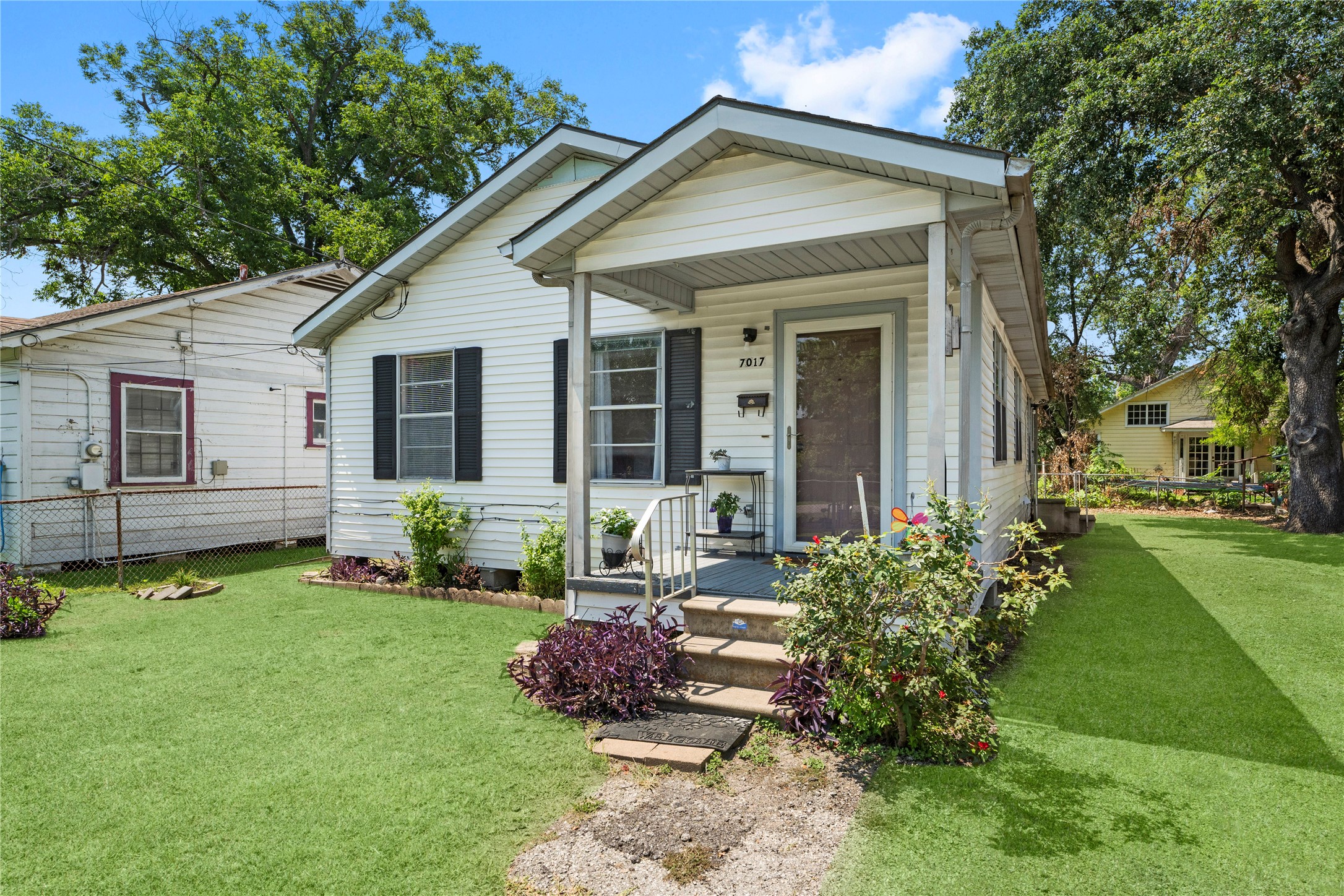 7017 Hershe Street Houston TX 77020