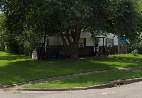 801 13th Avenue N Texas City TX 77590
