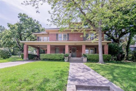 1304 Avenue O Huntsville TX 77340