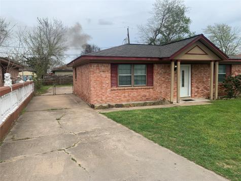 9011 Ledge Street Houston TX 77075