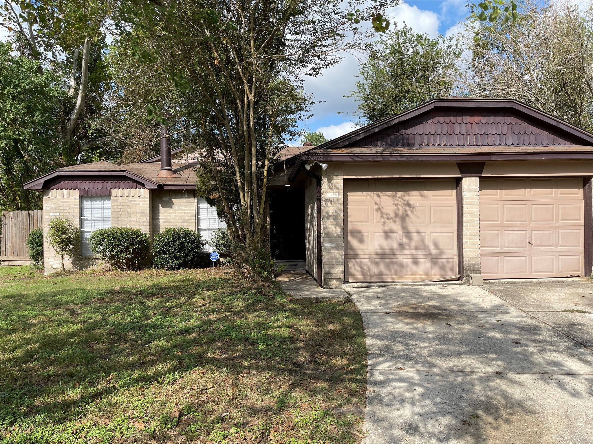 8011 Bluejay Twin Circle Humble TX 77396