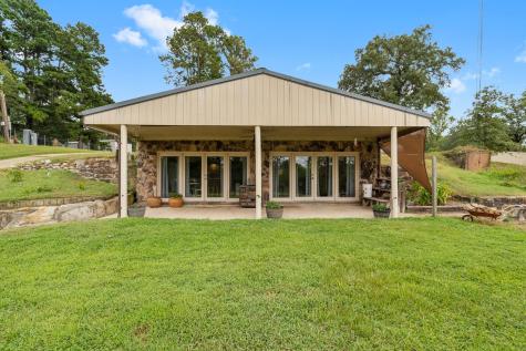 18 Arrowhead Drive Huntsville TX 77320