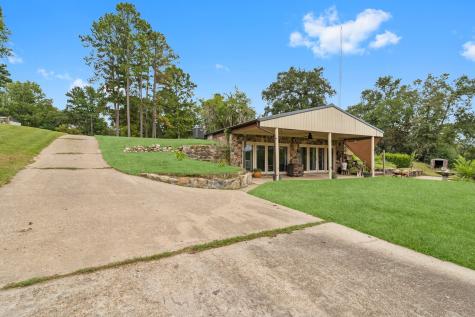 18 Arrowhead Drive Huntsville TX 77320