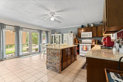 18 Arrowhead Drive Huntsville TX 77320
