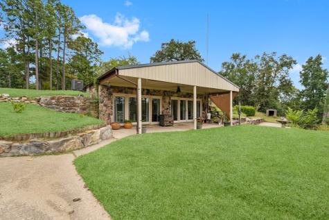 18 Arrowhead Drive Huntsville TX 77320