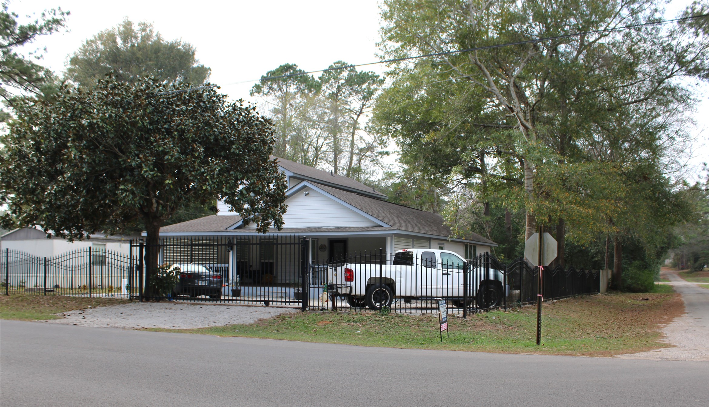 820 S Railroad Avenue Shepherd TX 77371