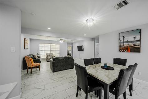 4923 Bernardo De Galvez Galveston TX 77551