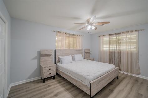 4923 Bernardo De Galvez Galveston TX 77551