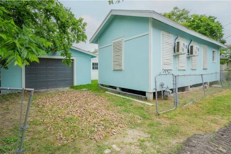 4923 Bernardo De Galvez Galveston TX 77551