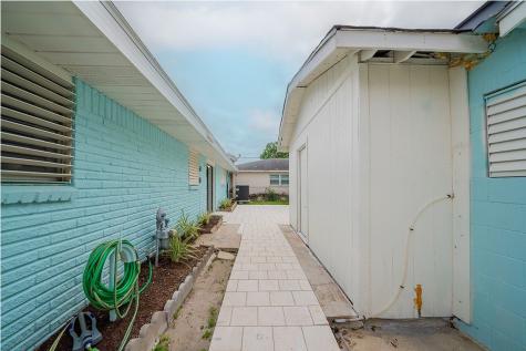 4923 Bernardo De Galvez Galveston TX 77551