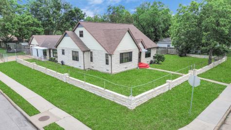 401 Center Street Pasadena TX 77506