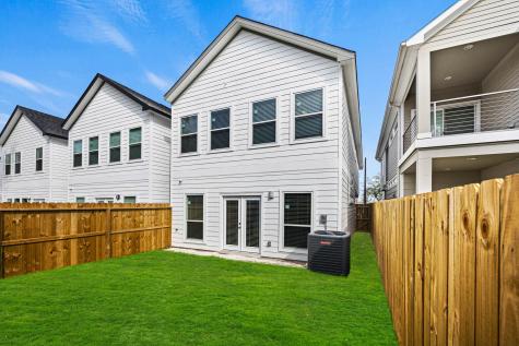 4512 Noble Street Houston TX 77020