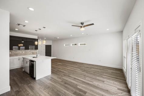 4512 Noble Street Houston TX 77020