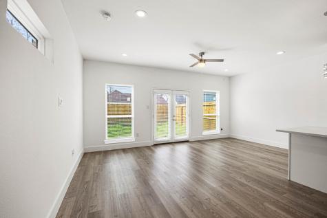 4512 Noble Street Houston TX 77020
