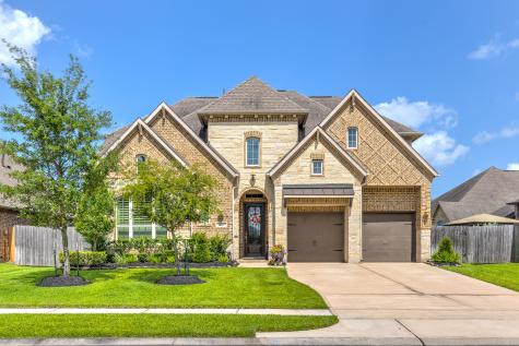 1613 Longwood Glen Lane Friendswood TX 77546