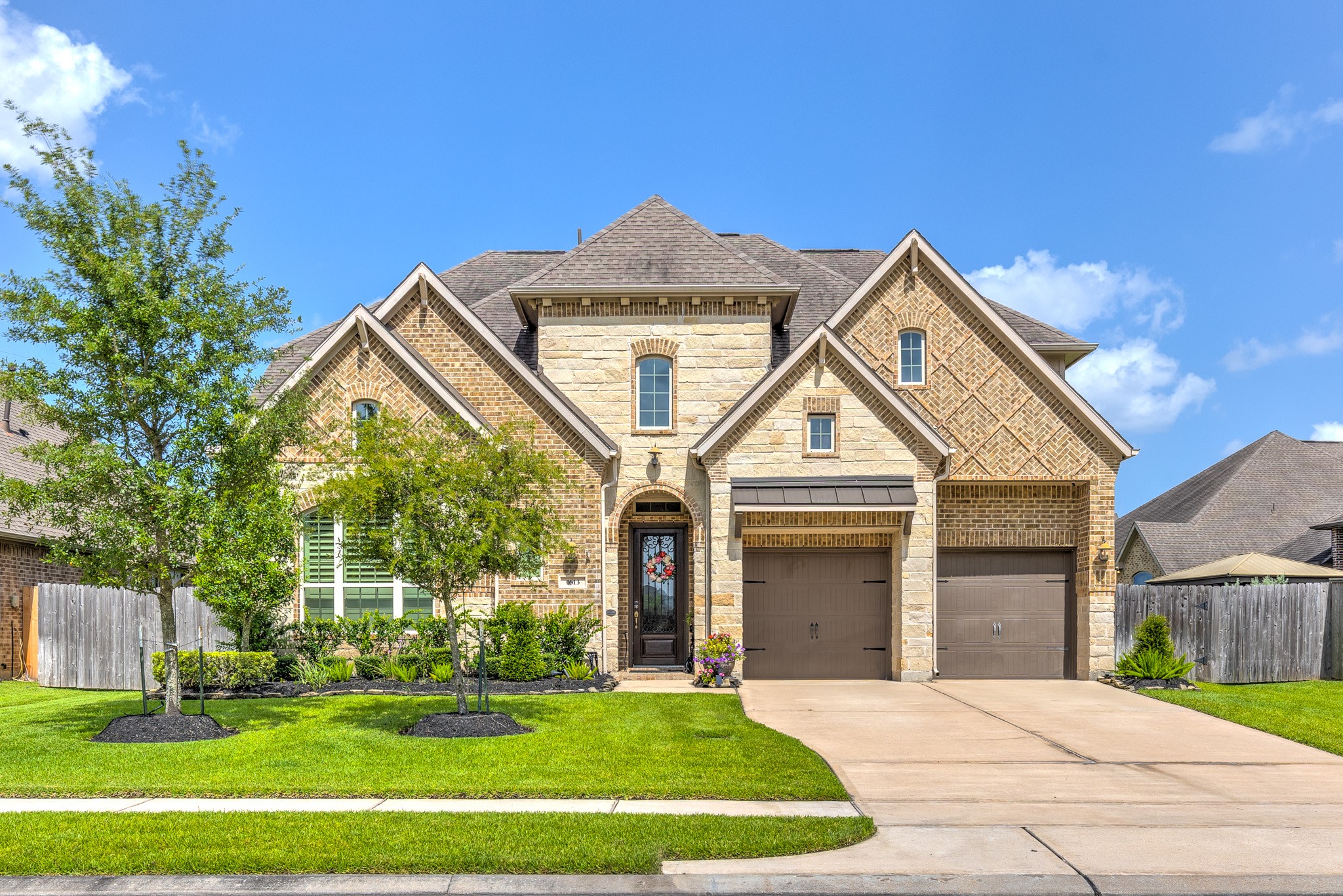 1613 Longwood Glen Lane Friendswood TX 77546