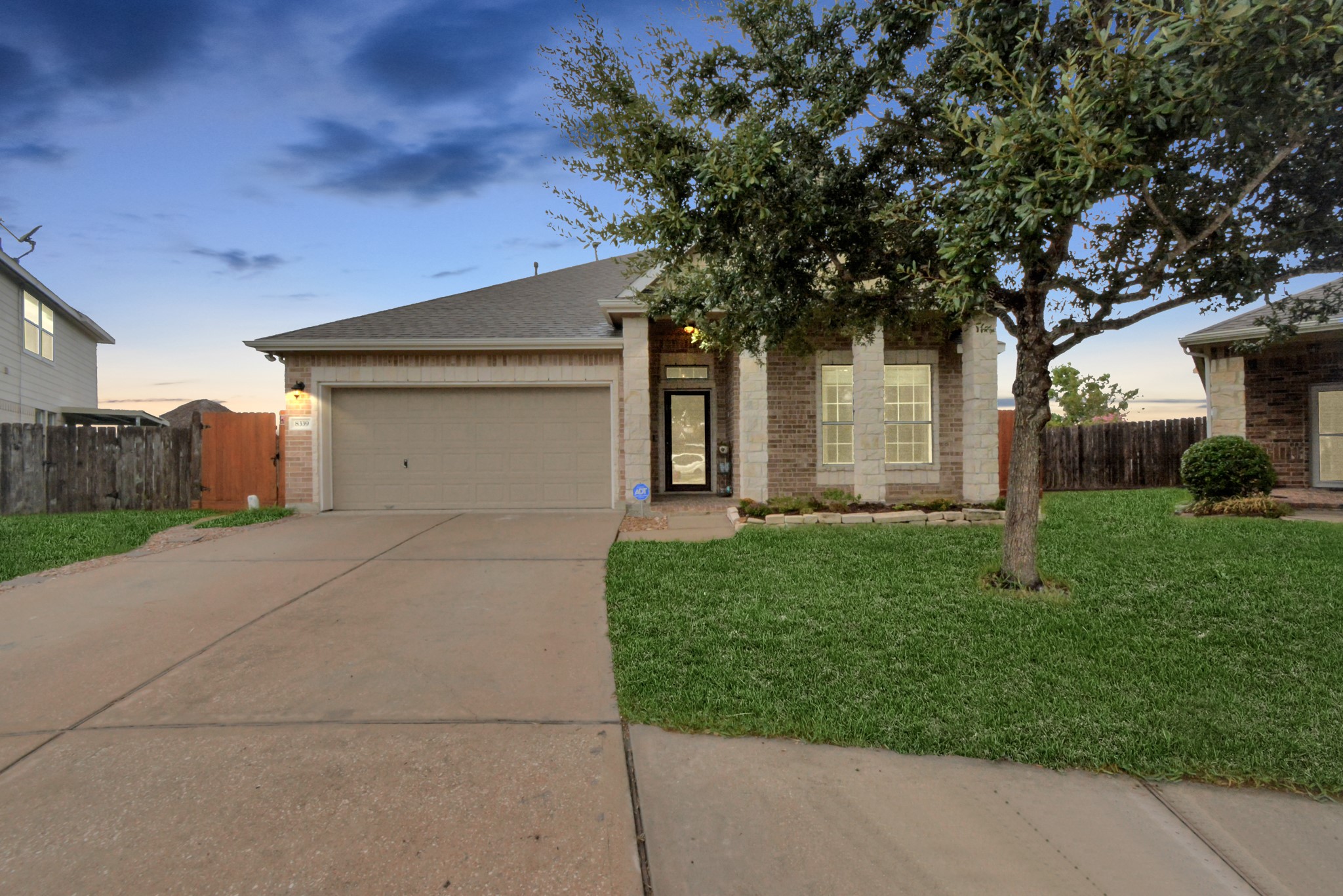 8339 Mandalay Bay Drive Baytown TX 77523