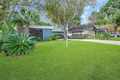 2619 Baycrest Drive Houston TX 77058