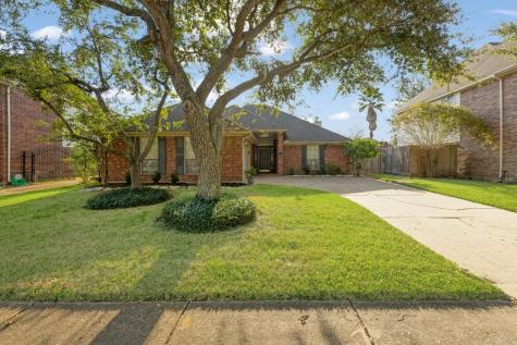 13522 Pear Woods Court Houston TX 77059
