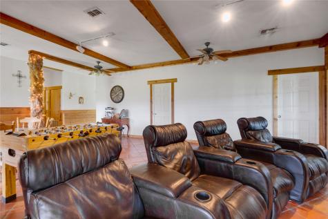 5652 SW An County Road 2202 Palestine TX 75803