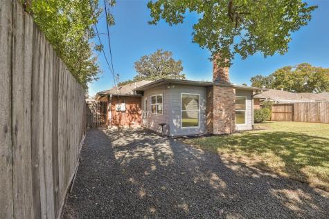 4613 Libbey Lane Houston TX 77092