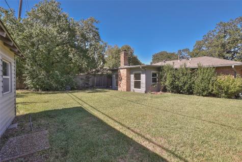 4613 Libbey Lane Houston TX 77092