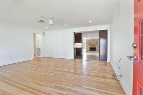 4613 Libbey Lane Houston TX 77092
