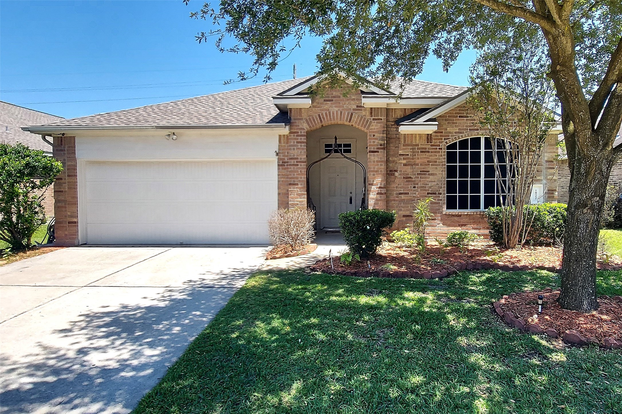 1922 Makenna Lane Houston TX 77049