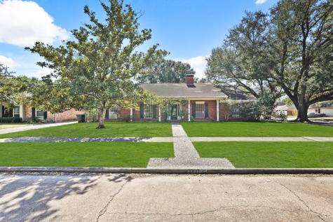 7631 Del Rey Lane Houston TX 77071