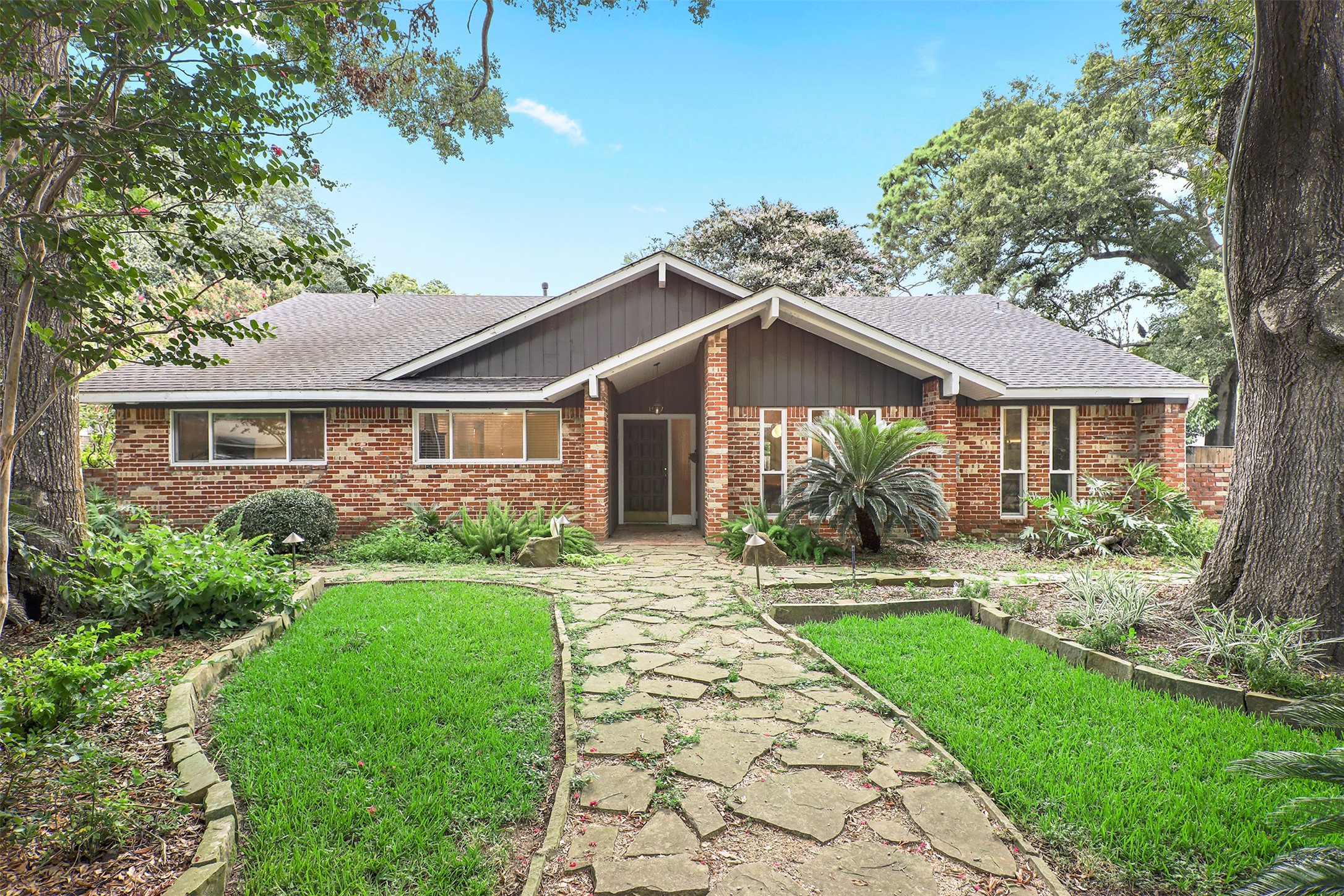 1507 Beachcomber Lane Houston TX 77062