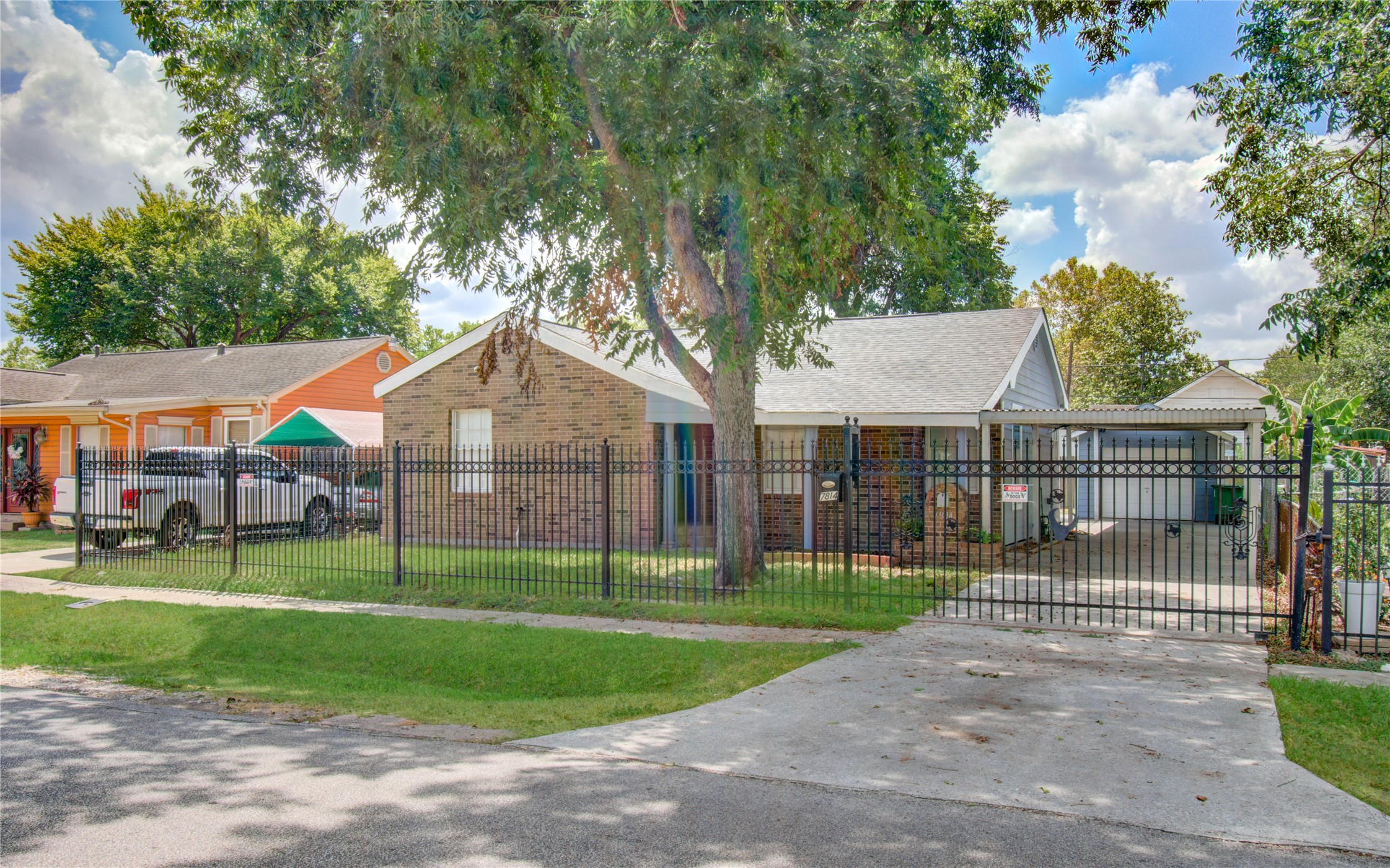 7814 Hemlock Street Houston TX 77012