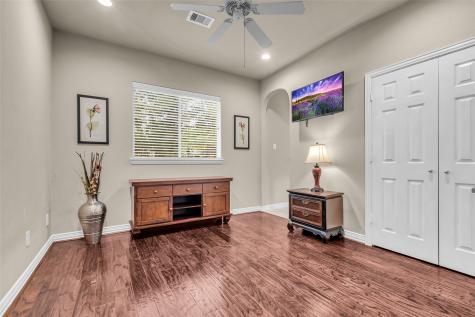 1622 Beau Rivage Conroe TX 77304