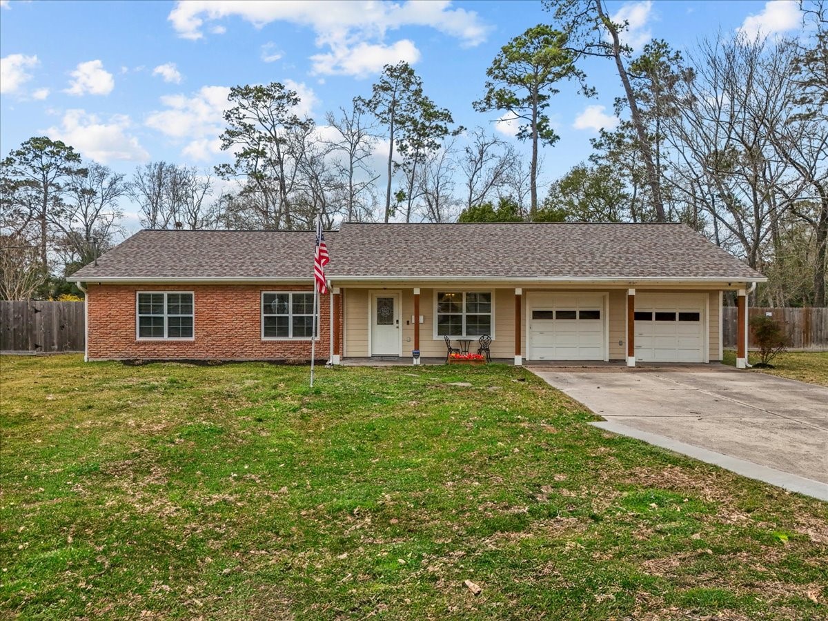 815 Rosewood Drive Dickinson TX 77539