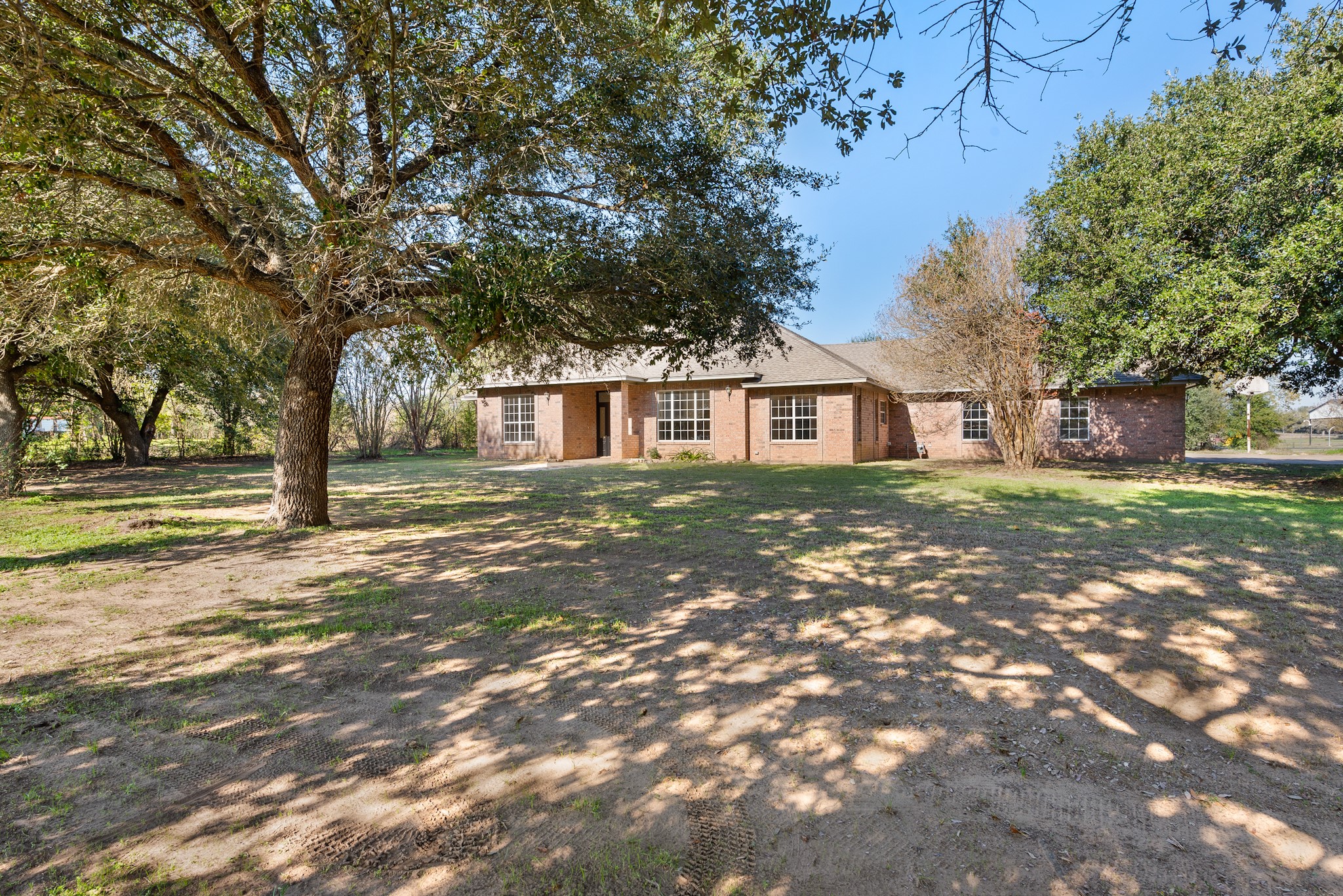 417 W Morgan Street Franklin TX 77856
