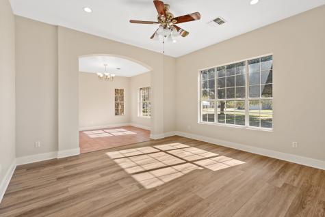 417 W Morgan Street Franklin TX 77856