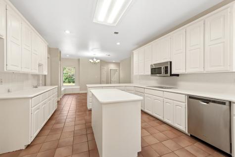 417 W Morgan Street Franklin TX 77856