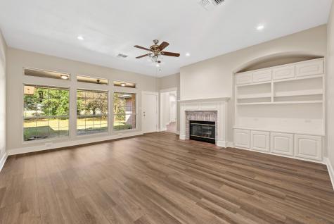 417 W Morgan Street Franklin TX 77856