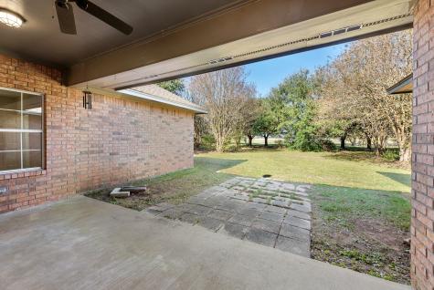 417 W Morgan Street Franklin TX 77856