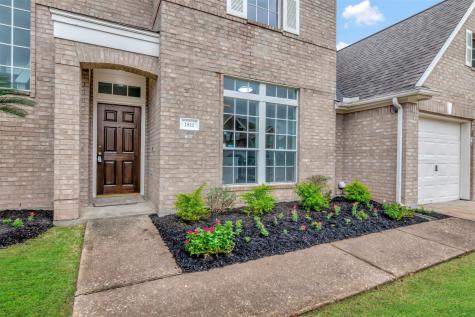1811 Country Club Cove Drive Baytown TX 77521