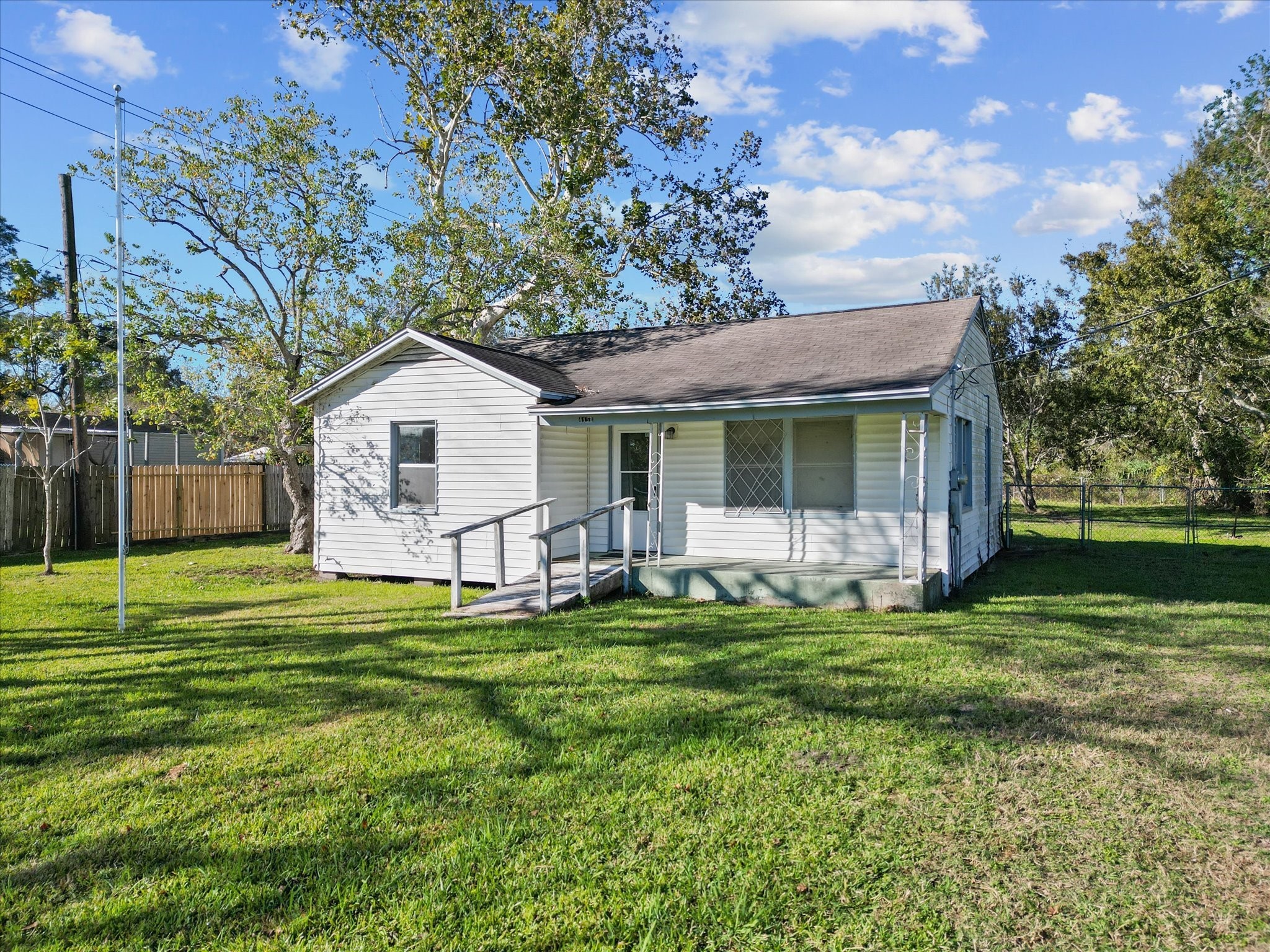 4150 Avenue Q 1/2 Santa Fe TX 77510