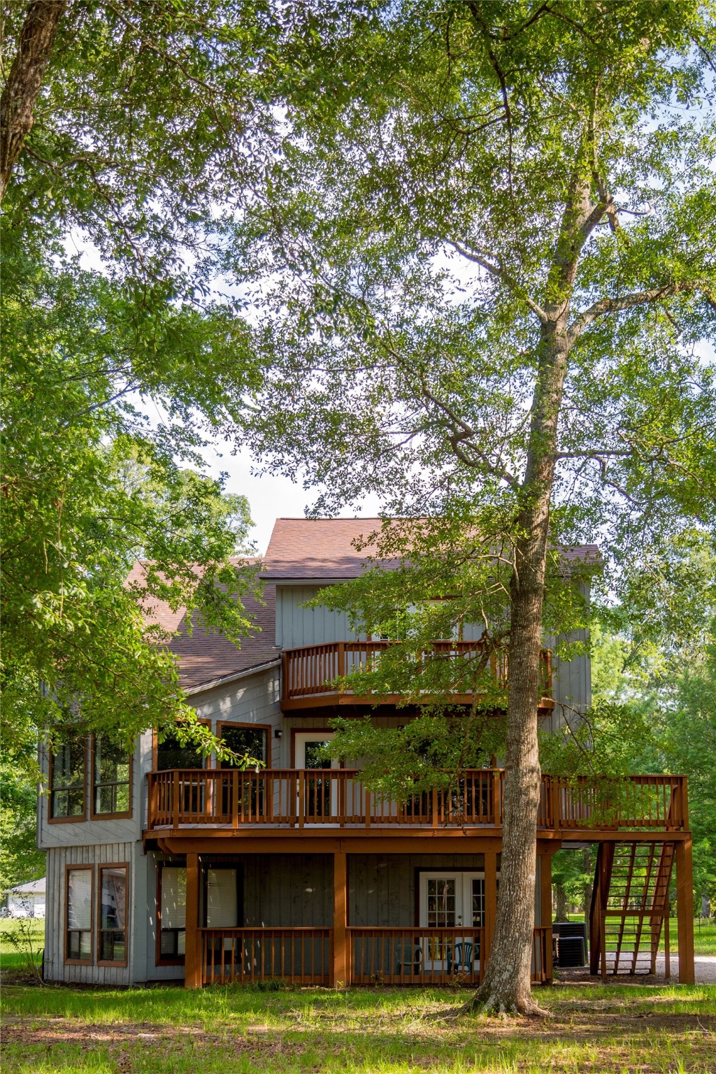 512 County Road 337 Cleveland TX 77327