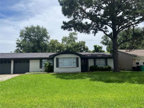 1207 Dwinnell Street Baytown TX 77520