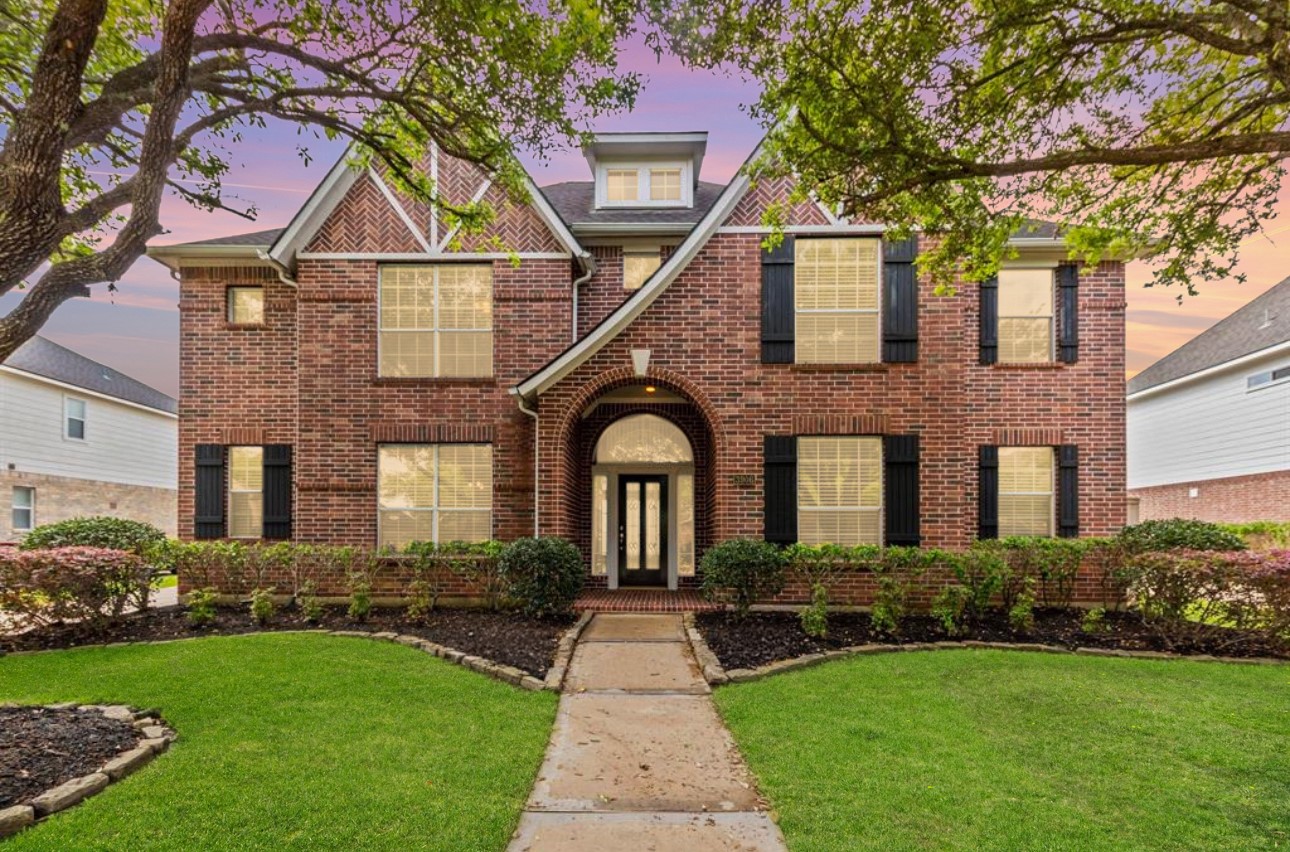 3906 Lakeridge Canyon Drive Sugar Land TX 77498