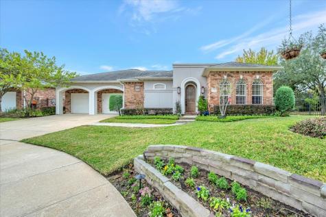 15502 Greens Cove Way Houston TX 77059