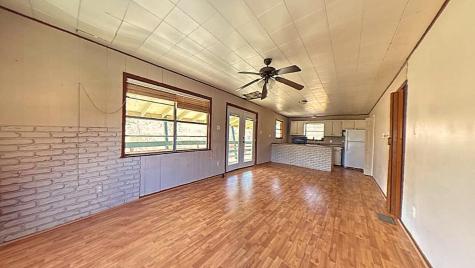 190 White Oak Circle Point Blank TX 77364