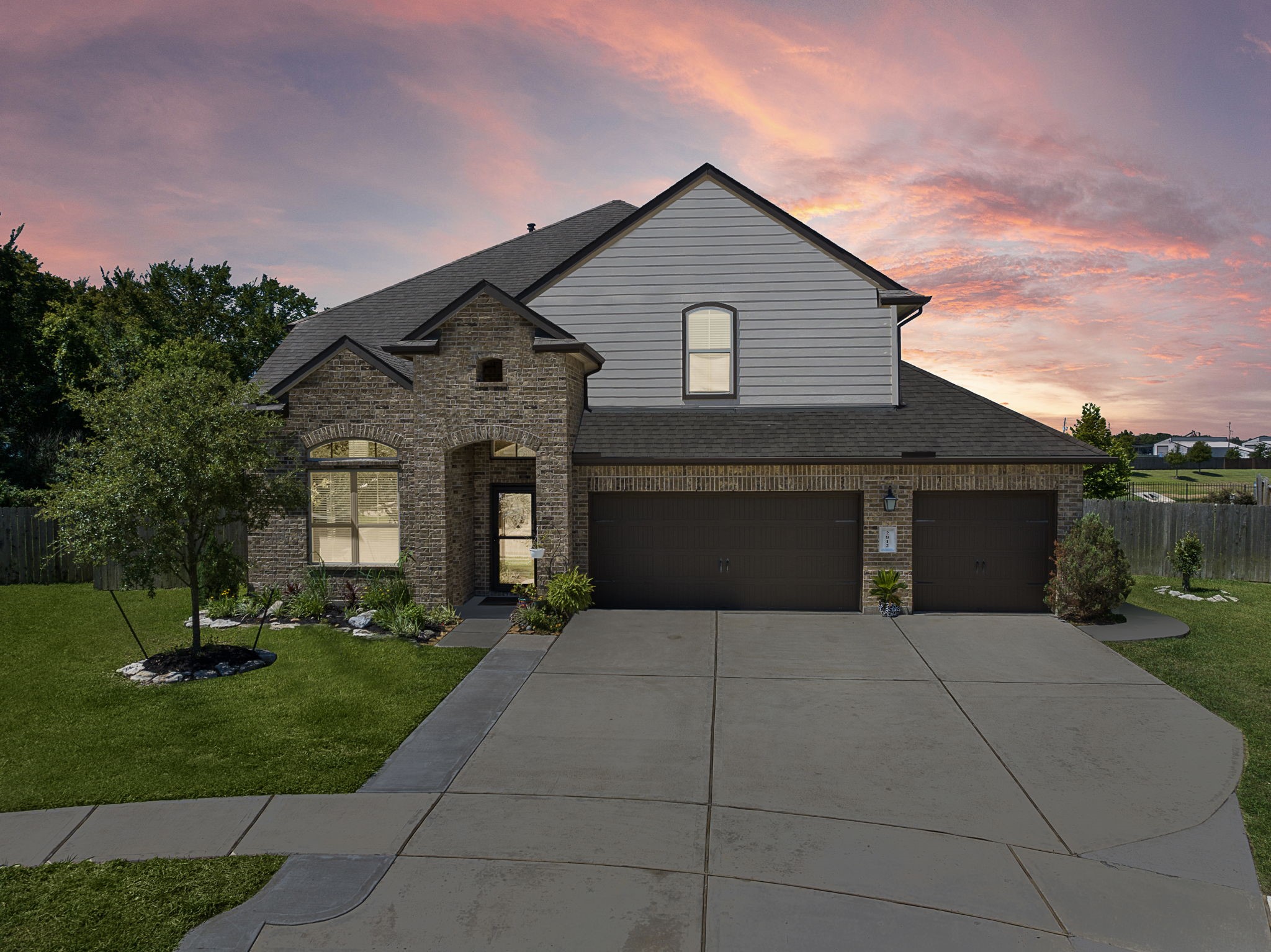 2812 Merlin Lane Pearland TX 77581