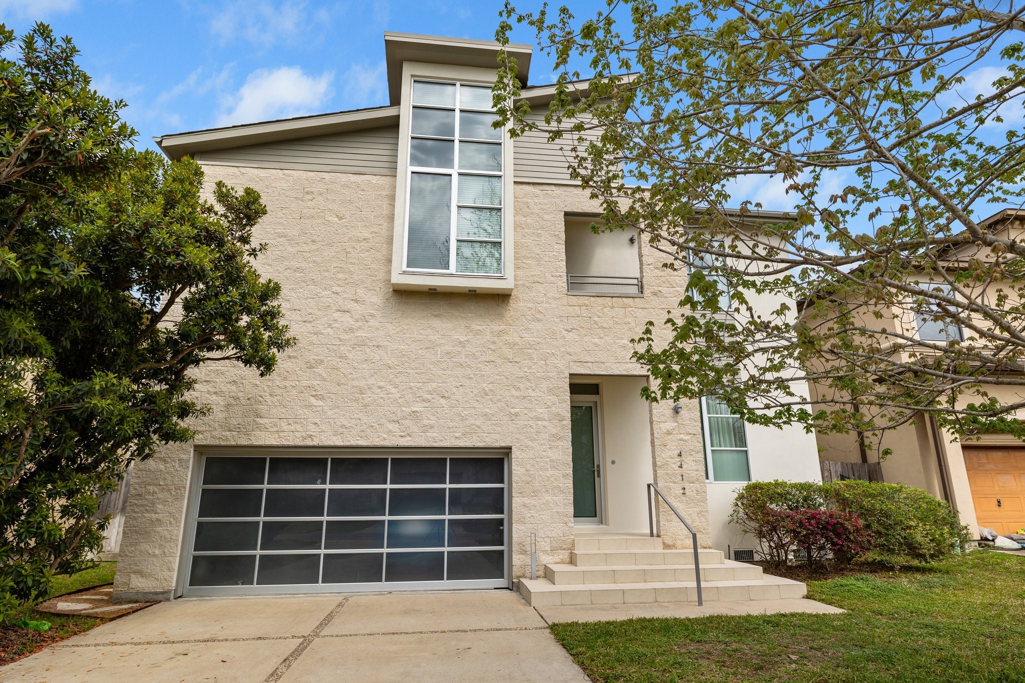 4412 Effie Street Bellaire TX 77401