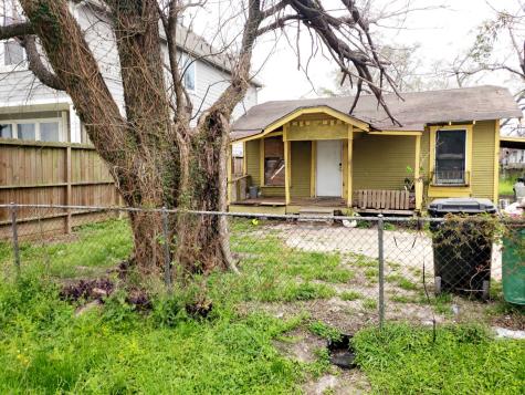 208 Marathon Street Houston TX 77018